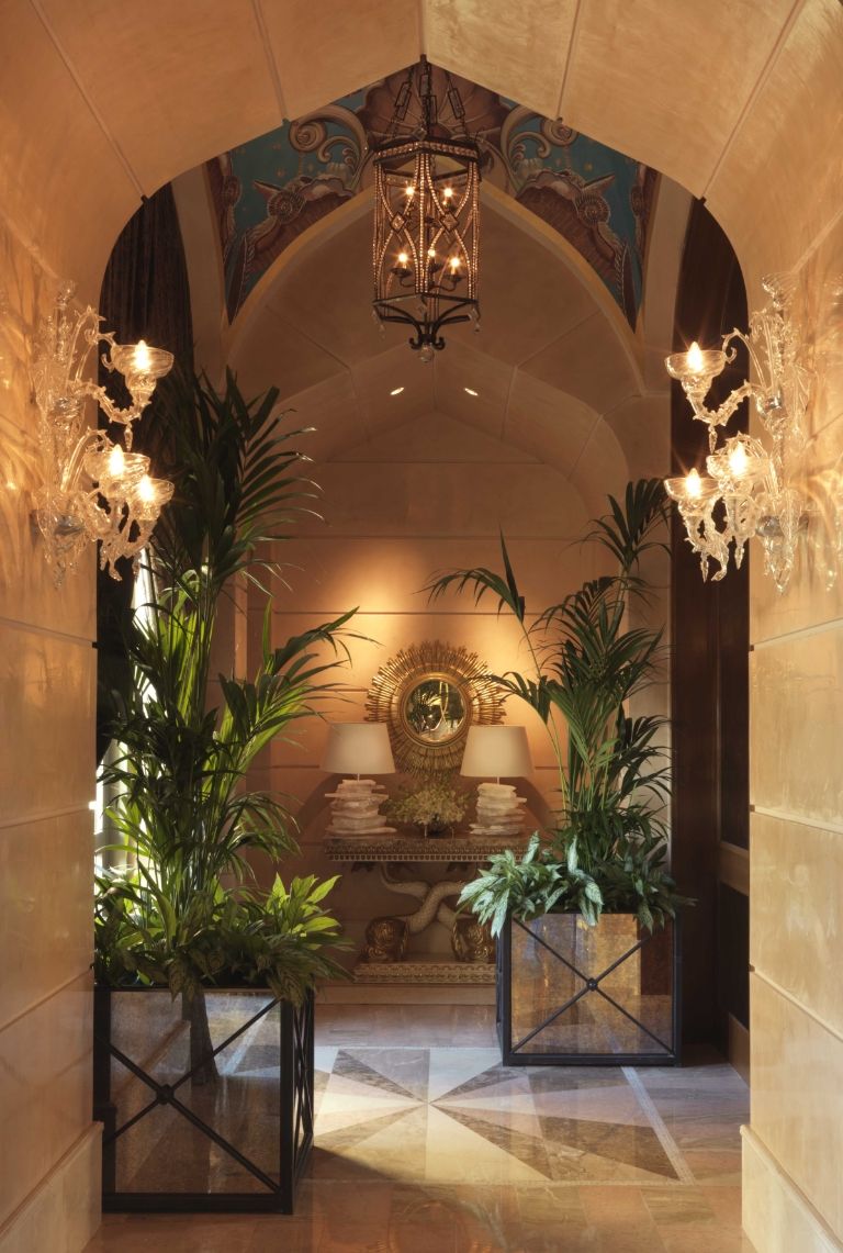 atlantis-the-palm-royal-bridge-suite-corridor-1488465964