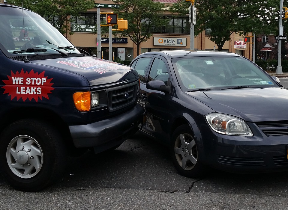 car-accident-1815859_960_720